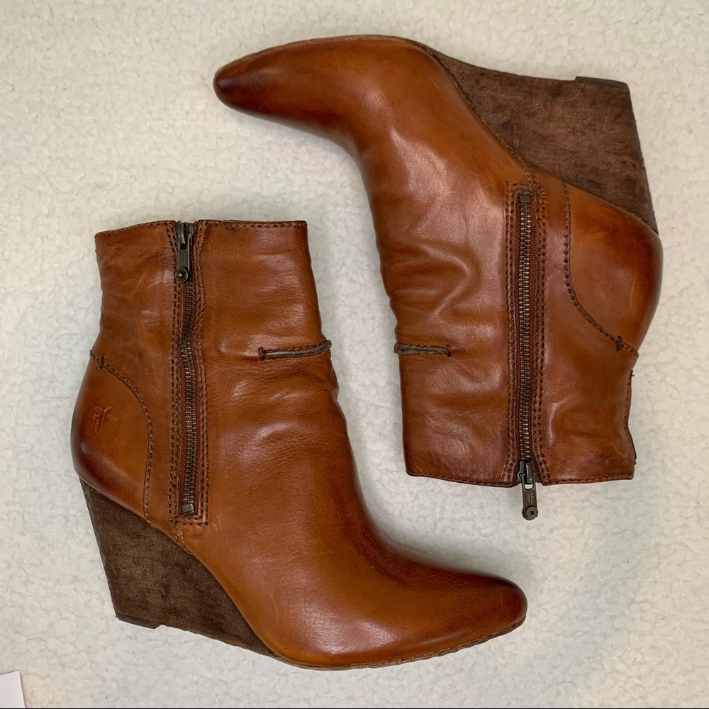 Frye Regina Seams Wedge Booties Dual Zip